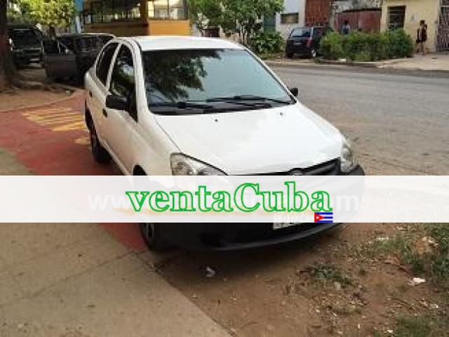 toyota yaris 2005 nuevo de paquete!!!precio nego..