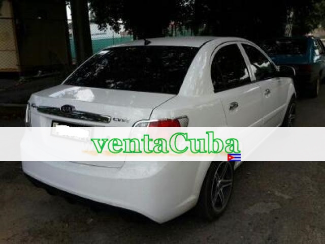 ---kia rio 09 hecho 2011----s&oacutelo 75 00..