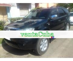 ****--jeep toyota fortuner srv del 2010---diesel..