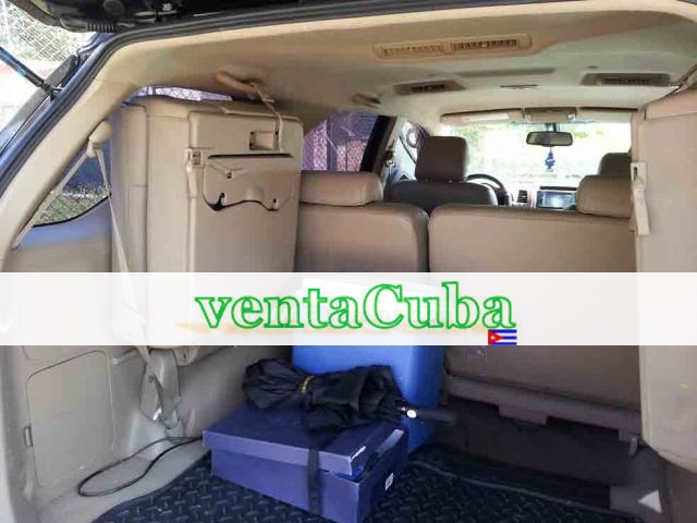 ****--jeep toyota fortuner srv del 2010---diesel..