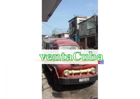 microbus marca ford ano 1952. vendo microbus mar..