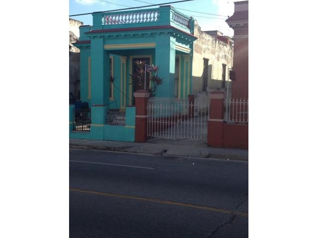 VENDO CASA EN LA HABANA BARRIADA DE STOS. SUAREZ