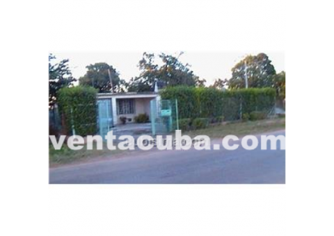 VENDO CASA INDEPENDIENTE CON GARAJE Y PLACA LI..