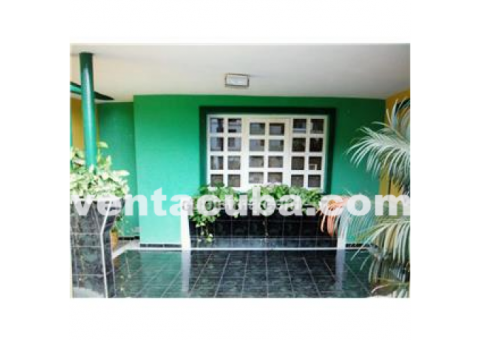 Jardin, portal, sala, comedor,cocina, terraza,4 ..