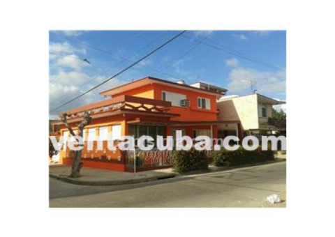 Vendo casa independiente de dos plantas en zona ..