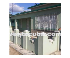 Casa con placa. 2 cuartos amplios, dos baños, s..