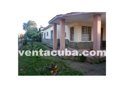 Vivienda de una sola planta (placa libre) constr..