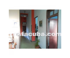 Casa colonial de 3 ctos  y medio con muchas como..