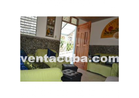 **** casa en ** santiago de cuba *** 15 000 cuc ..
