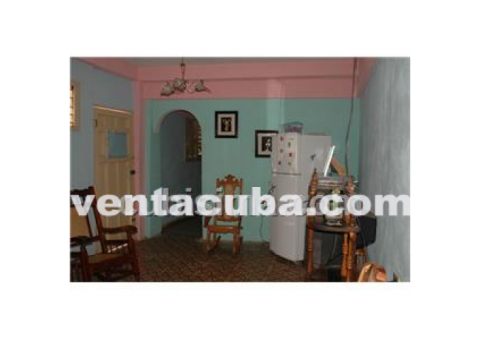 Casa en Reparto Flores,puedes ir a parque Cesped..