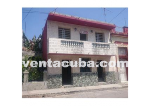 casa biplanta bajos 3/4 en el cerro a tres cuadr..