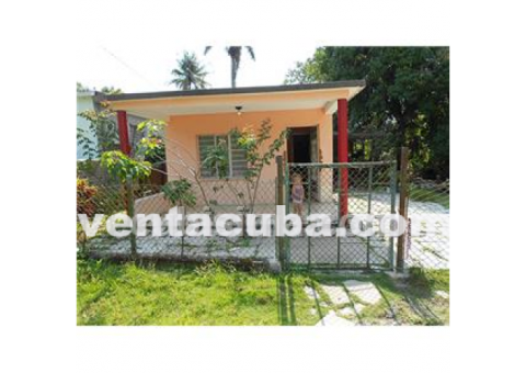 Casa independiente en Paraíso - Cotorro 7-682-4..