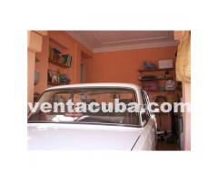 Se vende casa-apartamento en bajos, amplia y ven..