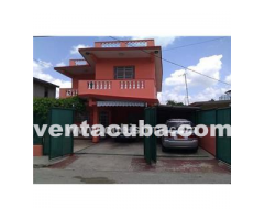 casa de dos plantas en arroyo naranjo rpt los pi..