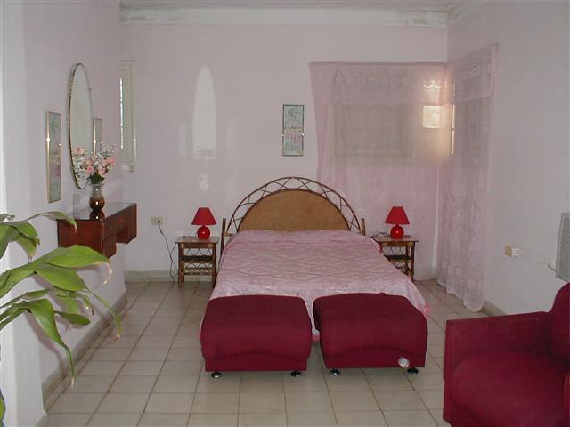 Se Renta Casa En NUEVO VEDADO