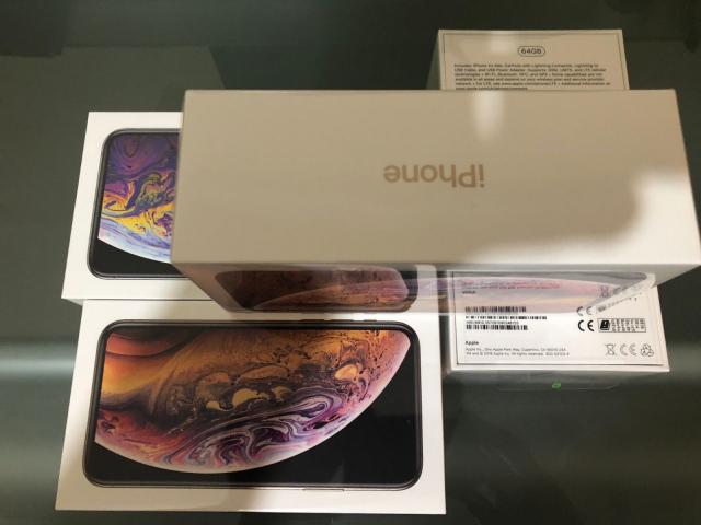 Apple iPhone Xs 64GB € 520 iPhone Xs Max 64gb € 570 Contact WhatsApp +44 7451 238998