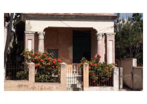 Se vende casa en Mtzas cerca Parque Rene Fraga o se permuta para Habana
