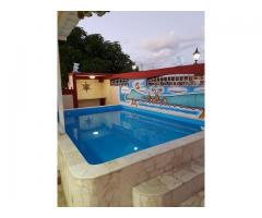 Casa con piscina y ranchon