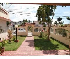 Casa con piscina y ranchon