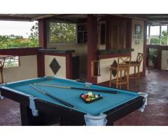 Casa con piscina y ranchon