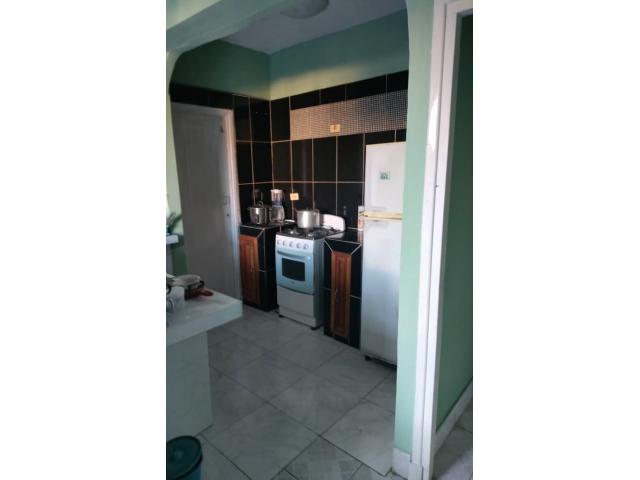 Rento apto de 1 cuarto en el Vedado en Zona centrica. GARANTIZADO por tiempo indefinido