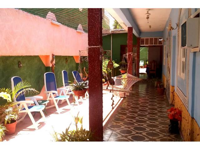 CASA COLONIAL CASCO HISTORICO CON TODO DENTRO