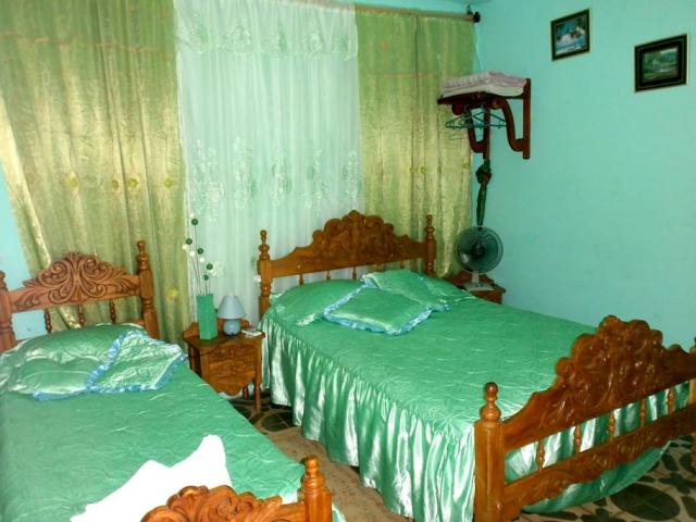 CASA COLONIAL CASCO HISTORICO CON TODO DENTRO