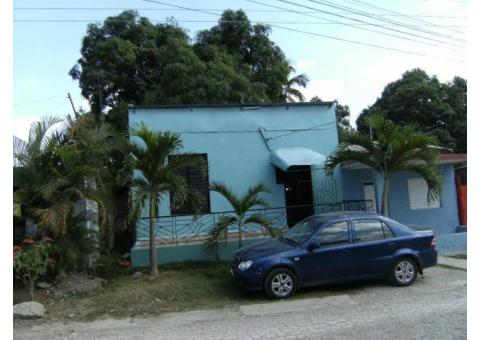 VENDO CASA EN GUANTANAMO