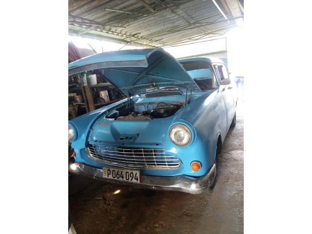 VENDO Opel Record 1958 de 2 puertas en 16000 CUC. Fernando. Tel. 53458303