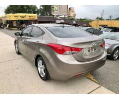 Hyundai, automóvil estadounidense para la venta e importación a Cuba.