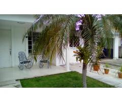 ESTUPENDA Casa 205000 CUC Reparto Flores Playa.