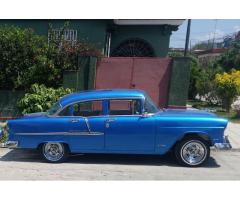 Se vende chevrolet 55 con mecánica de toyota 3L automático en buenas condiciones, llamar al 76481395