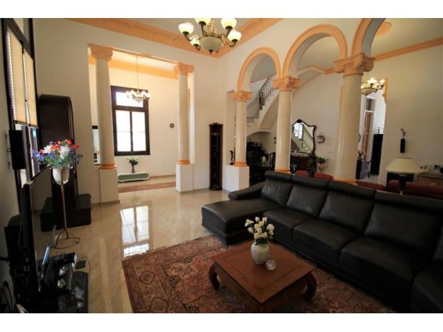 LUJOSA MANSION / VILLA DEL 1918