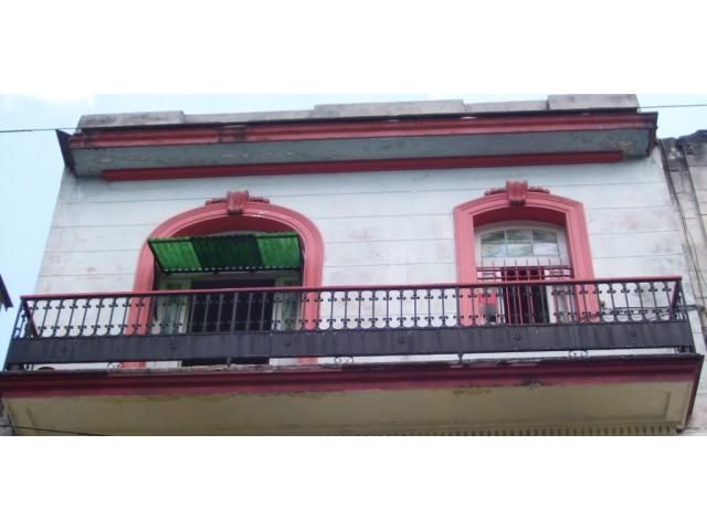 Se vende casa capitalista en Plaza a 2 cuadras de la Universidad ¾, 60000CUC