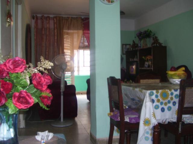 Buen Apto capitalista en Centro Habana,2/4,en perfecto estado,30000CUC ajustable