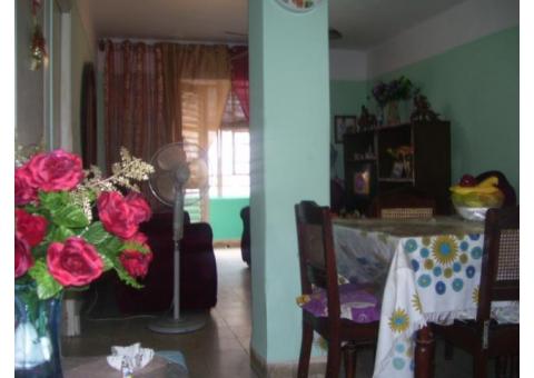 Buen Apto capitalista en Centro Habana,2/4,en perfecto estado,30000CUC ajustable