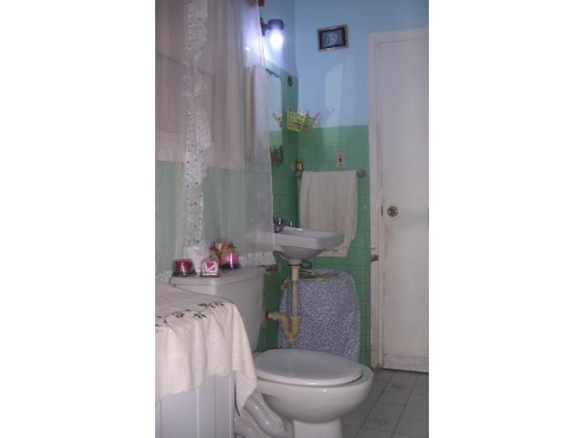 Buen Apto capitalista en Centro Habana,2/4,en perfecto estado,30000CUC ajustable