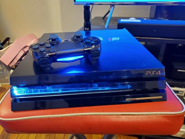 BRAND NEW Sony PlayStation 4 Pro 500 Million Limited Edition Console PS4 Bundle