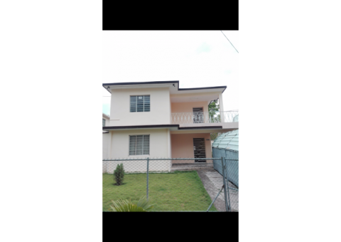 Vendo o permuto  casa independiente de 2 plantas en el Reparto Bahía.