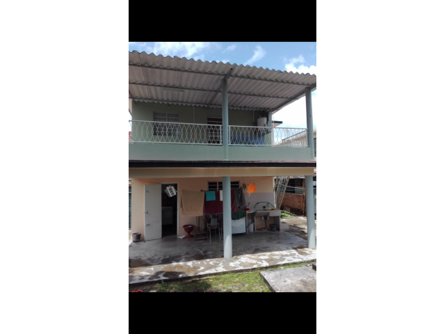 Vendo o permuto  casa independiente de 2 plantas en el Reparto Bahía.