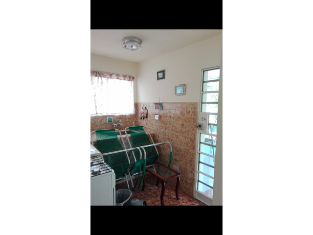 Vendo o permuto  casa independiente de 2 plantas en el Reparto Bahía.