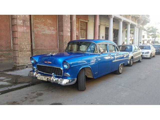 Se vende chevrolet 55 con motor toyota 3L automático