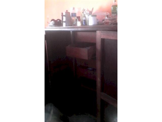 chiforovet escaparate de caoba con tres ptas, calidad , durabilidady estetica