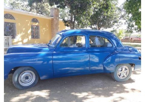 Chevrolet 1949 sedan 4 puertas.