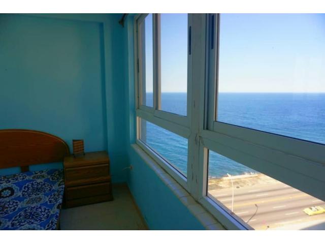 APARTAMENTO CON VISTA AL MAR.
