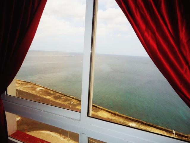 APARTAMENTO CON VISTA AL MAR.