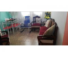 Juego de sala de cedro tallado