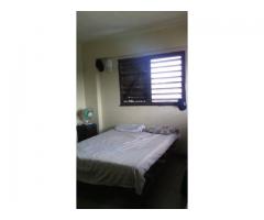 Buen apartamento ¼ en Luyanó, 1 cuadra del Hospital La Benéfica. Precio conversable!!!!!