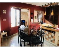 Se vende casa grande en centro histórico de Cienfuegos