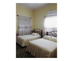 Se vende casa grande en centro histórico de Cienfuegos